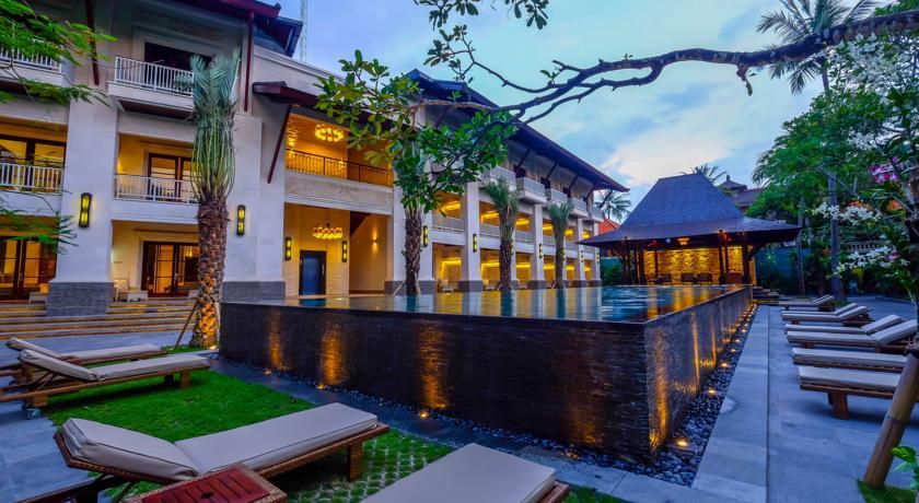 ปุรีซานเตรียนบีชรีสอร์ทแอนด์สปา ซานูร์ ภายนอก รูปภาพ