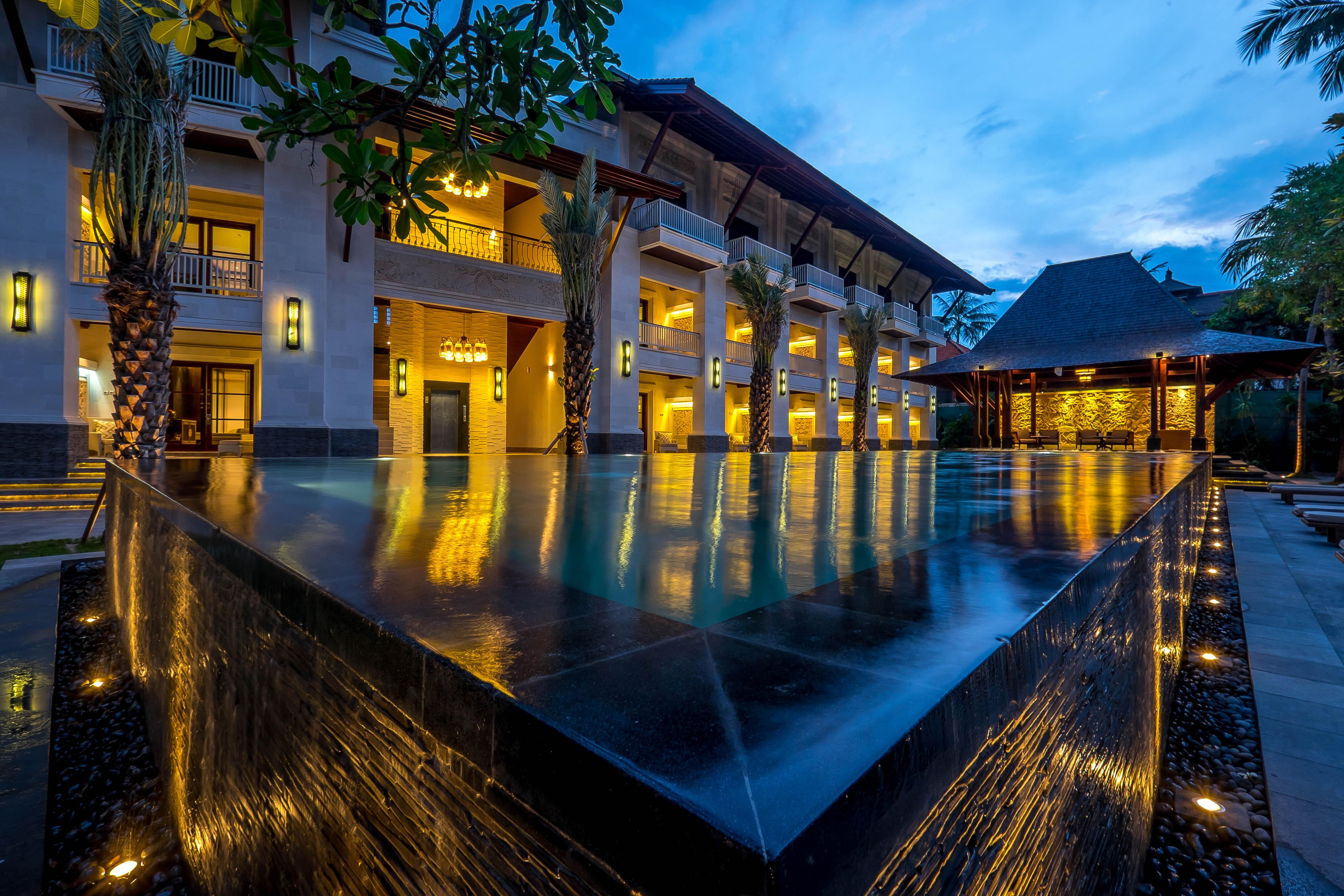 ปุรีซานเตรียนบีชรีสอร์ทแอนด์สปา ซานูร์ ภายนอก รูปภาพ