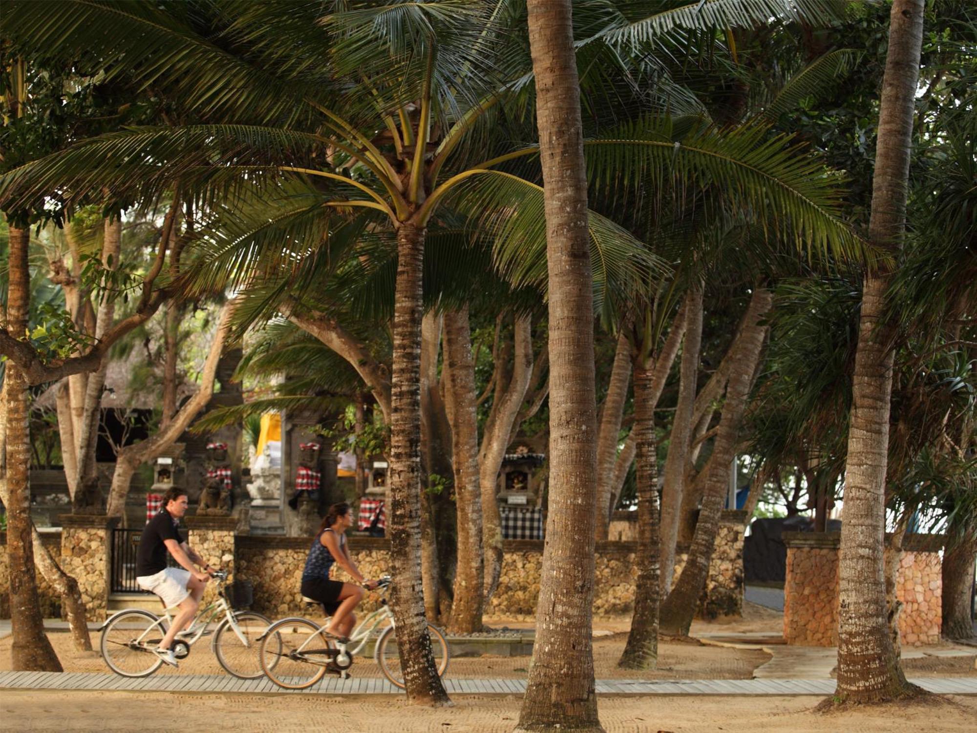 ปุรีซานเตรียนบีชรีสอร์ทแอนด์สปา ซานูร์ ภายนอก รูปภาพ