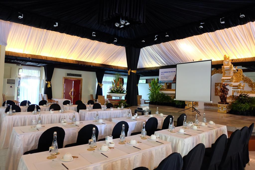 ปุรีซานเตรียนบีชรีสอร์ทแอนด์สปา ซานูร์ ภายนอก รูปภาพ